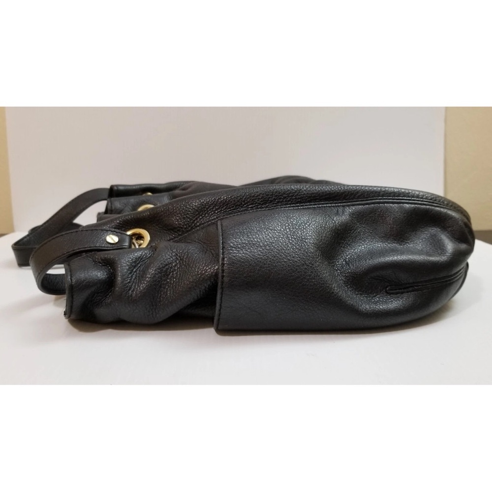 Michael Kors Black and Gold Shoulder Bag with Chain Detail - Picture 6 of 10